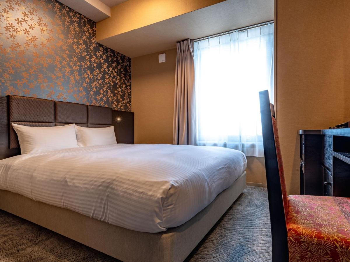 Hotel Wbf Shin-Osaka Skytower Экстерьер фото